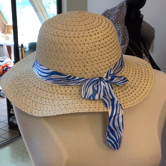 juncture Accessories - Hat for the sun, any occasion, new